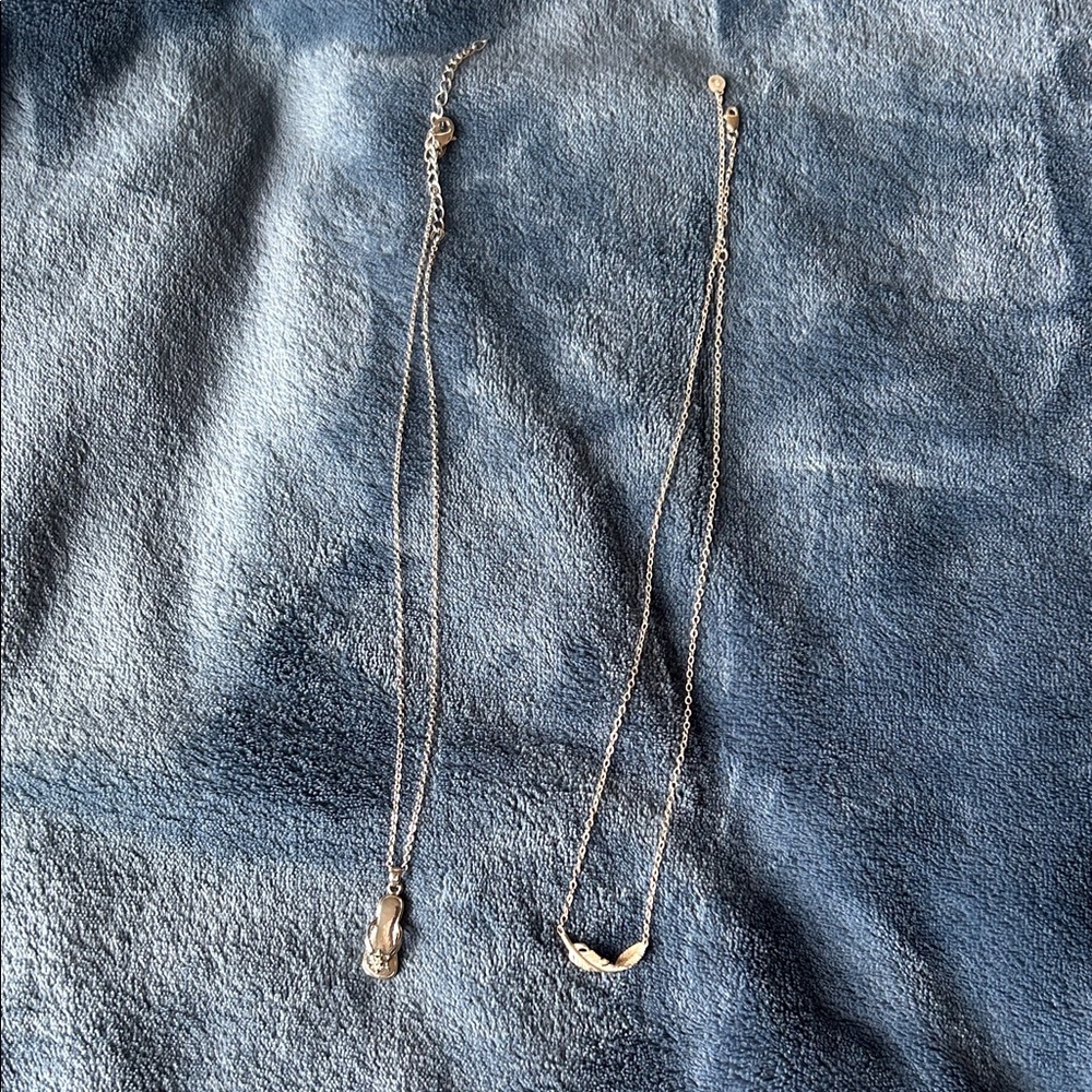 Elegant Silver Necklace Set - Lia Sophia